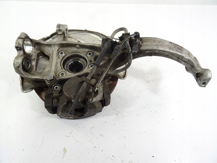 фото №11, Audi a4 b9 поворотный кулак ступица правая 8w0407242f 8w0407560