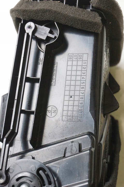 фото №7, Решітка повітропровід панелі розподільчої права infiniti g37 68760jk00a