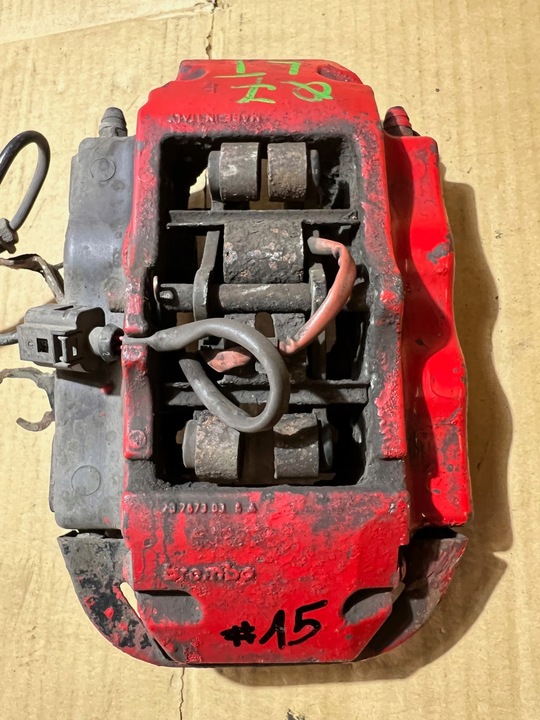 фото №1, Audi q7 4l супорт гальмівний 330mm лівий зад задній 4 поршневий brembo