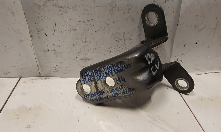 фото №1, Hyundai i30 - петля двері праві зад нижній