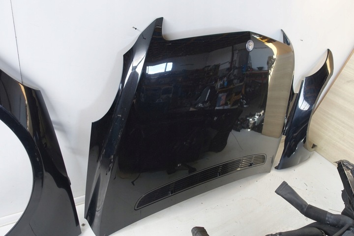 фото №6, Mercedes w251 перед капот бампер pas 197 r-kl amg