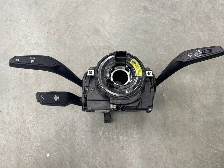 фото №1, Стрічка підкермові важелі audi tt 8s 8s0907129be оригінал