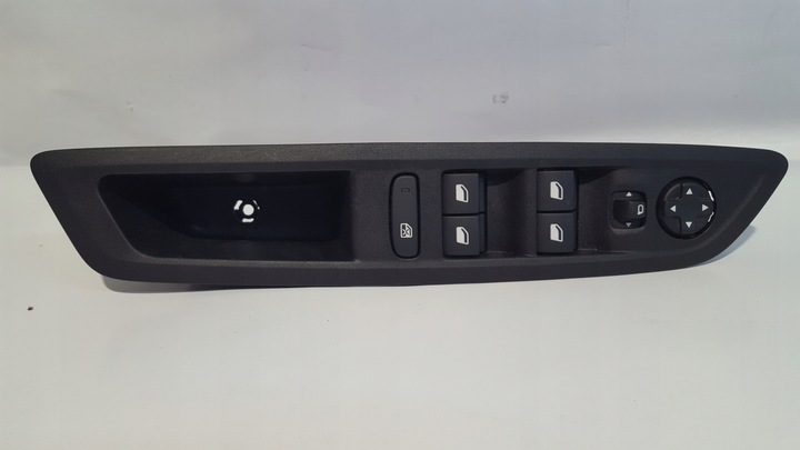 фото №1, Citroen c4 iii панель скло лівий перед 96788281zd