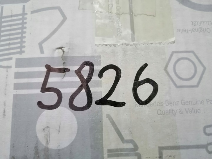 фото №11, Підлокітник бардачок mercedes w204