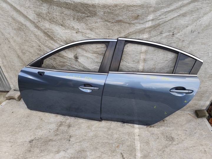 фото №14, Mazda 6 iii gj gl 12- двері ліві перед зад sedan 2 штуки комплектні 42b
