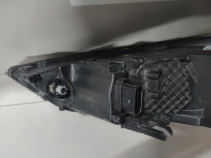 фото №11, Лампа передняя правая правый перед audi a1 8x 8x0 рестайлинг обычная европа