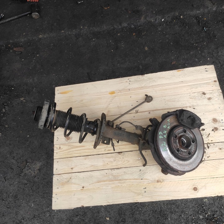 фото №1, Поворотна опора супорт права праві перед audi a2 1.4 16v aua