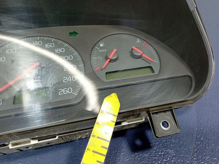фото №7, Volvo s40 v40 i рестайлинг 1.8 16v спидометр приборы eu 30889710