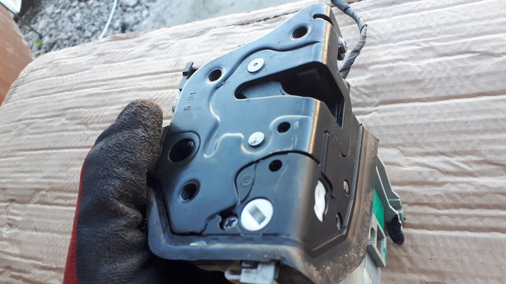 фото №10, S4 b8 a4 замок дверь правые перед европа 5pin