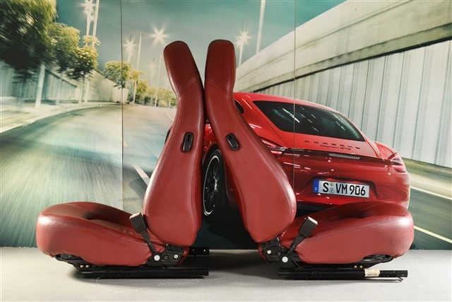 фото №8, Maserati 4200 сиденья кожаные бордовый электрик l+p