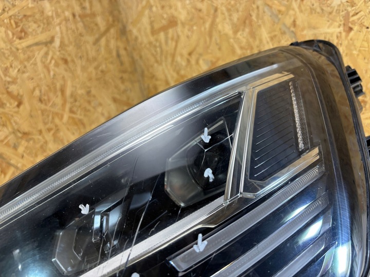 фото №7, Audi q8 e-tron 2023 лампа передняя
