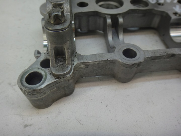 фото №8, Кріплення валків розподільний вал bmw f20 f40 f45 f48 f39 mini f55 f56 f54 f57 b37