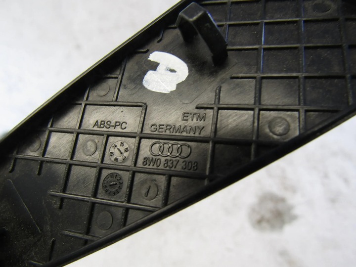 фото №7, Audi a4 b9 заглушка ніша двері правий перед 8w0837308
