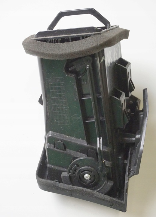 фото №9, Решітка повітропровід панелі розподільчої ліва infiniti g37 68761jk00a