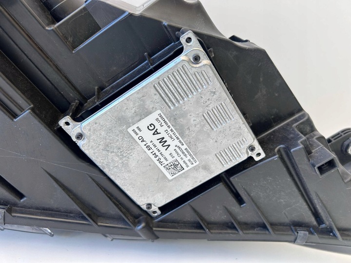 фото №7, Skoda octavia mk3 рестайлинг лампа левая правая перед оригинал