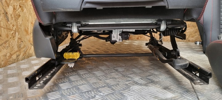 фото №9, Mercedes w117 cla shooting гальмівний універсал сидіння підігрів диван алькантара kpl