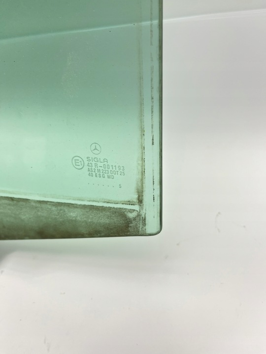 фото №4, Стекло левая зад задняя сторона водителя боковая дверь mercedes w124 sedan