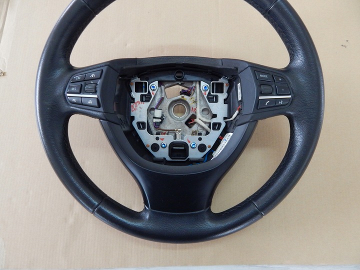 фото №9, Bmw f10 f01 f06 - кнопки руль + вибрация