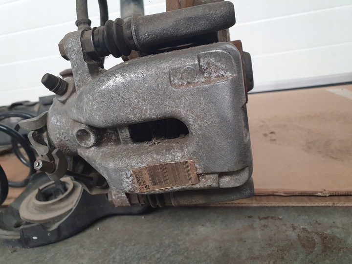 фото №9, Балка подвешивание зад ось диск kompletma peugeot 208 1.2 1.6 ehdi