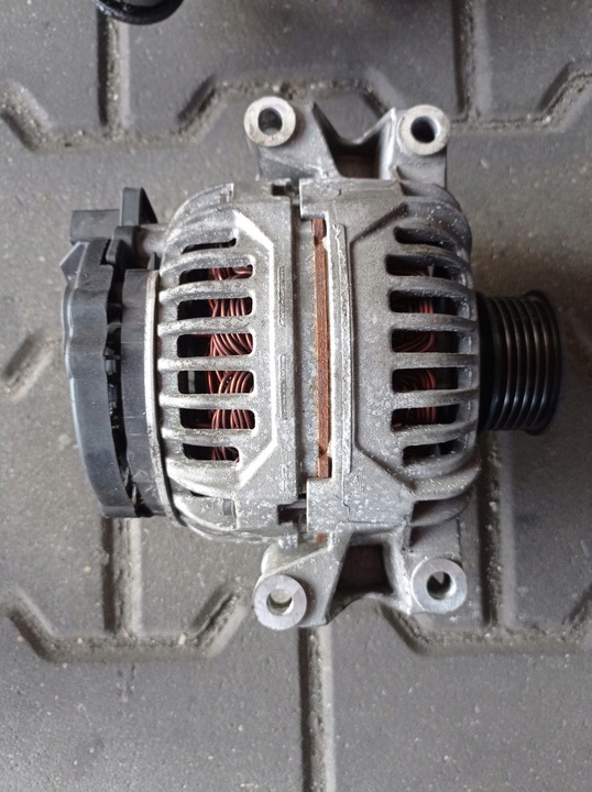 фото №1, Audi a4 b7 генератор bosch 2.0 tfsi bwe 140a