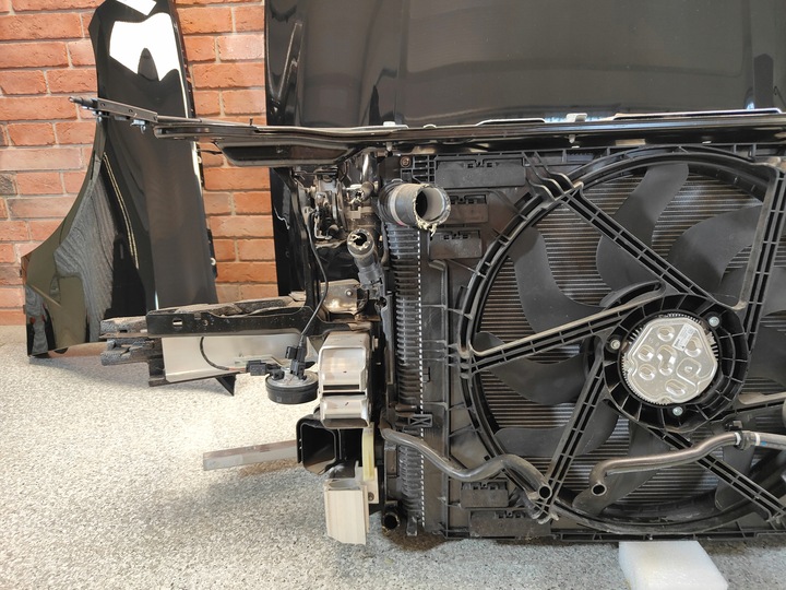 фото №16, Капот крыло бампер лампы перед pas радиатор бензин bmw g20 цвет 668