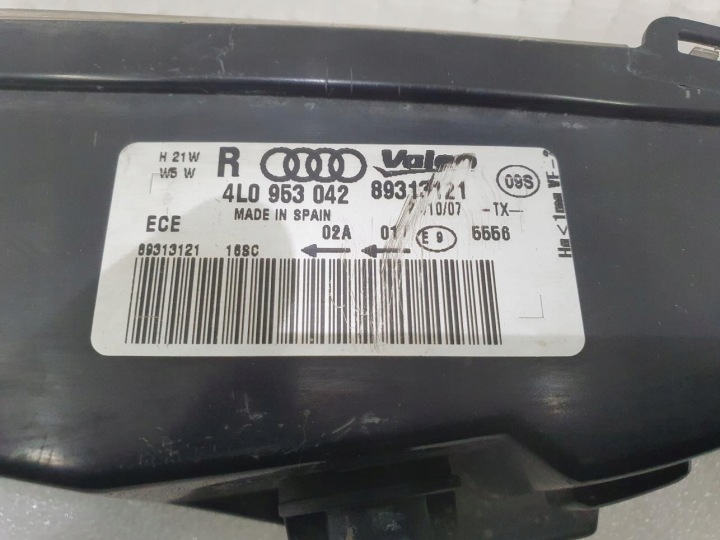 фото №7, Поворотник правое перед audi q7 4l 4l0953042