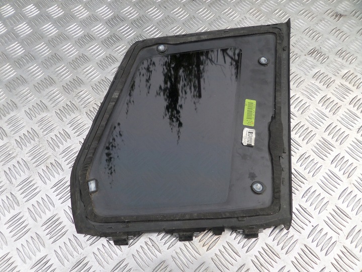 фото №3, Левая стекло боковая mercedes glk w204 a2046702512