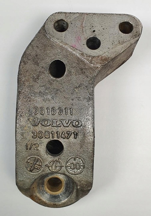 фото №1, Лапи двигуна volvo v40 1.8 30611471