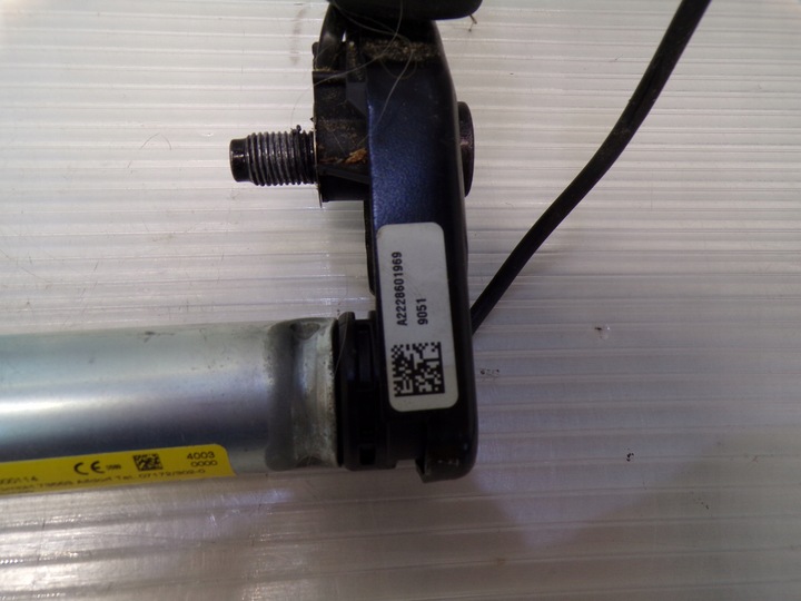 фото №5, Натяжитель застёжка ремня правые перед mercedes w222 s класс 2228601969