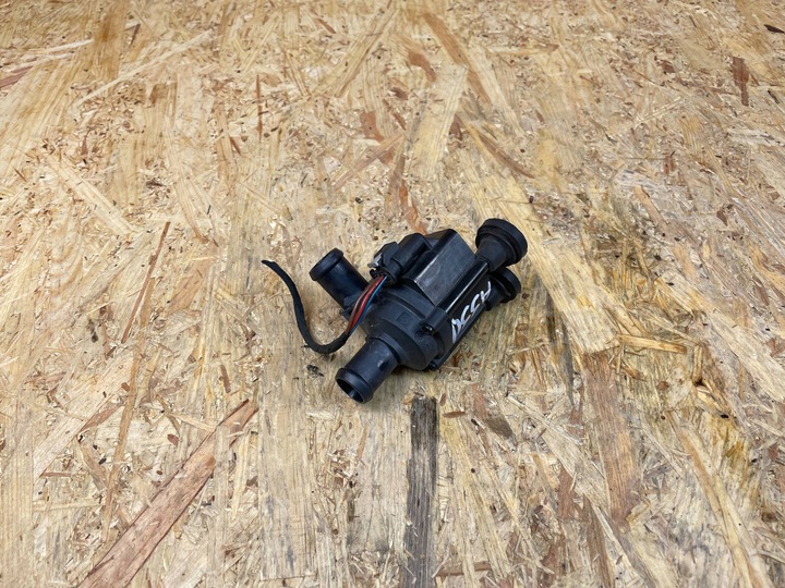 фото №5, Дополнительный насос воды audi a4 b8 a5 8t 06h121601n