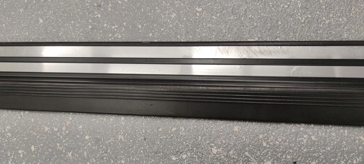 фото №3, Mercedes w210 накладка порога передняя 2106800135