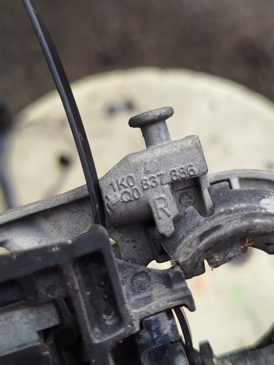 фото №6, Ручка наружная левый перед vw golf 5 v lc5f 1k0837886