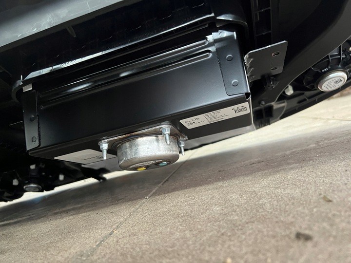 фото №7, Tesla модель y 20- панель консоль подушки подушка безопасности демонтаж европа