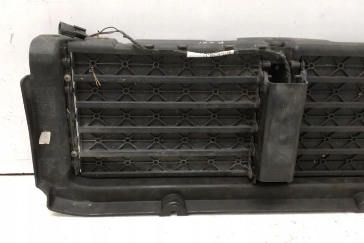 фото №8, Решётка радиатора jaguar xe x760 gx738475a 2.0l дизель 132kw 2015