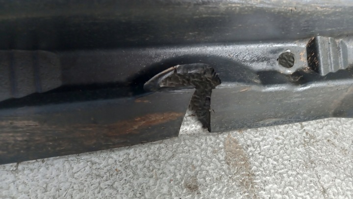фото №5, Молдинг порогова права volvo s60 9178762