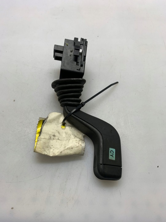 фото №1, Переключатель рулевой/подрулевой 09185413 opel