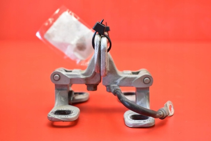 фото №5, Петля петли крышки 8247667 bmw x5 e53 1 i 99-06