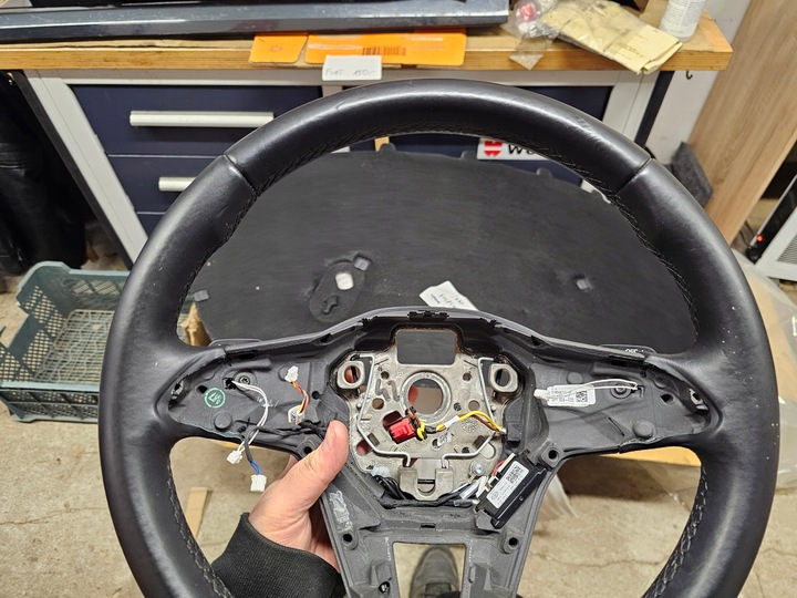 фото №6, Volkswagen golf viii руль кожаный лепестки 5h0959542a