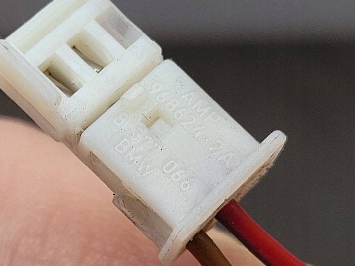 фото №10, Освітлення лампа кабіни ліва права зад 8377066 63318379392 bmw 3 e46