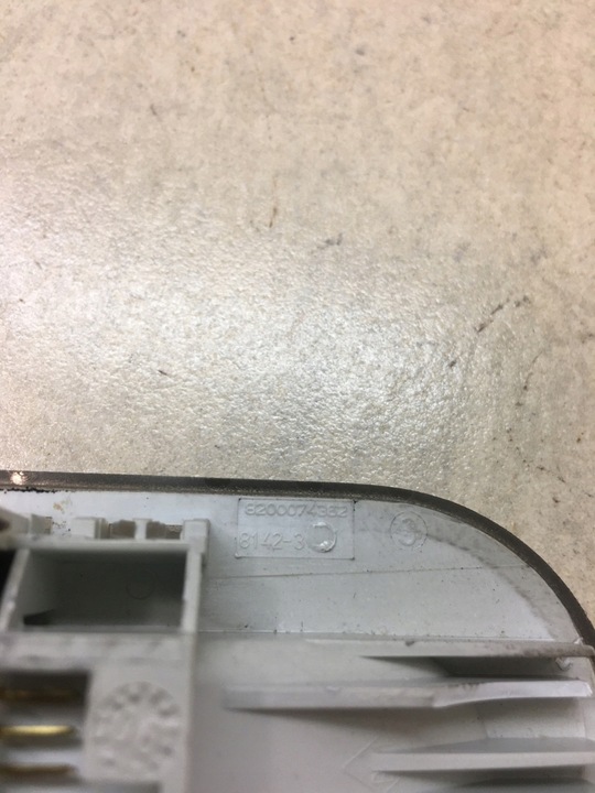 фото №5, Лампа потолок clio iii 1.5 dci 8200074362