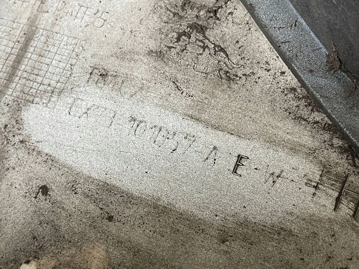 фото №10, Jaguar xe 2015 левая сторона порог