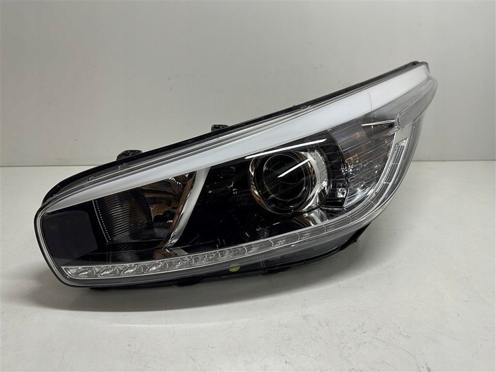 фото №1, Kia ceed 12-18r. левая лампа перед ксенон+ led eur.org
