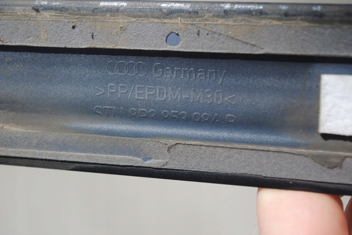 фото №7, Планка кузовная правые зад ly9b audi a3 8p 3d