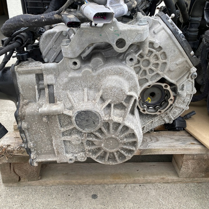 фото №8, Двигун комплектний + коробка передач audi a3 q3 seat leon vw golf viii 1.5 tsi etsi