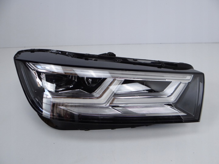 фото №1, Audi sq5 q5 лампа полный led правая matrix 80a941036