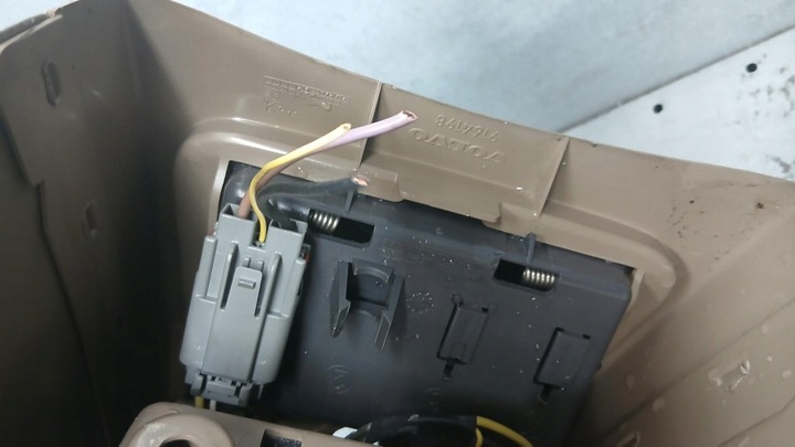 фото №16, Туннель средний volvo s80 i 2.0b 98-04r