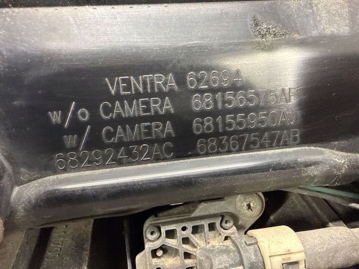 фото №16, Фара задня w кришка багажника dodge durango 68156575af