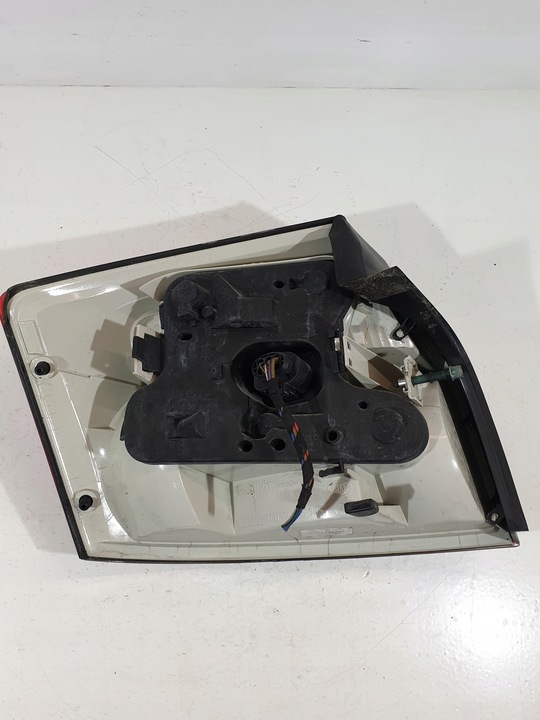 фото №9, Лампа права праві зад audi a4 b6 eur sedan