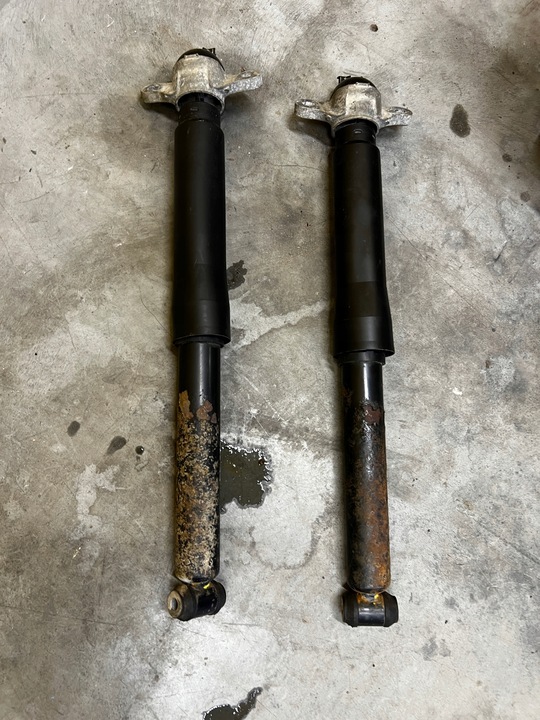 фото №1, Комплект амортизатори зад задні ford втулка стабілізатора mk4 1.5 eb 4wd 4x4