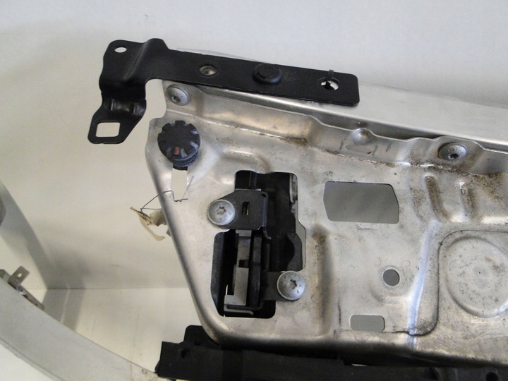 фото №5, Mercedes pas переднє підсилювач перед c клас 206 w206 a2066201400 kpl